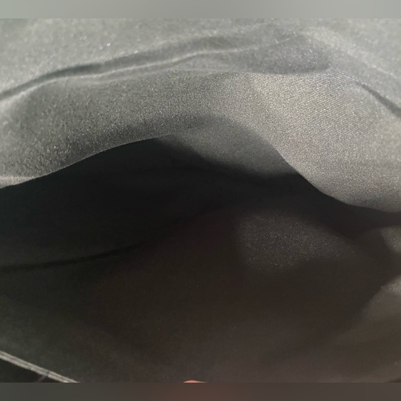 Nicole Miller Brown Crossbody Bag with Elegant Design and Coin Pouch - Picture 9 of 11